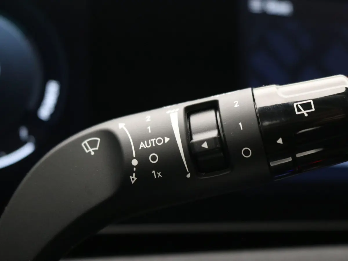 1.6 T-GDI PHEV N Line Business Sky / Prijs is rijklaar / GROOT Glazen schuif-kanteldak / Navigatie / Keyless Entry / Snel leverbaar / 5 Jaar fabrieksgarantie /