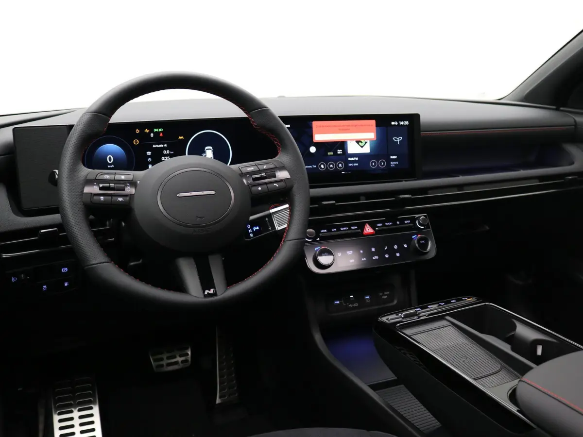 1.6 T-GDI PHEV N Line Business Sky / Prijs is rijklaar / GROOT Glazen schuif-kanteldak / Navigatie / Keyless Entry / Snel leverbaar / 5 Jaar fabrieksgarantie /