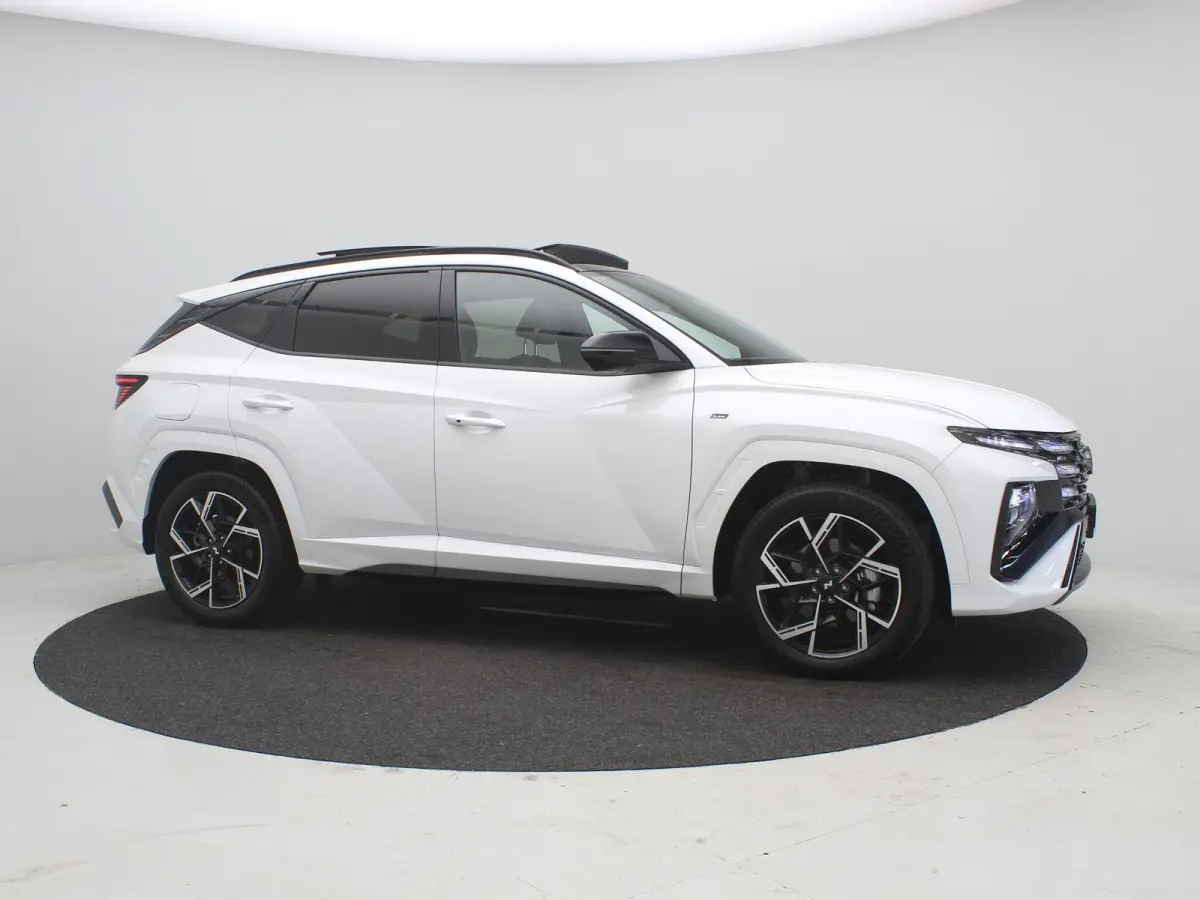 1.6 T-GDI PHEV N Line Business Sky / Prijs is rijklaar / GROOT Glazen schuif-kanteldak / Navigatie / Keyless Entry / Snel leverbaar / 5 Jaar fabrieksgarantie /