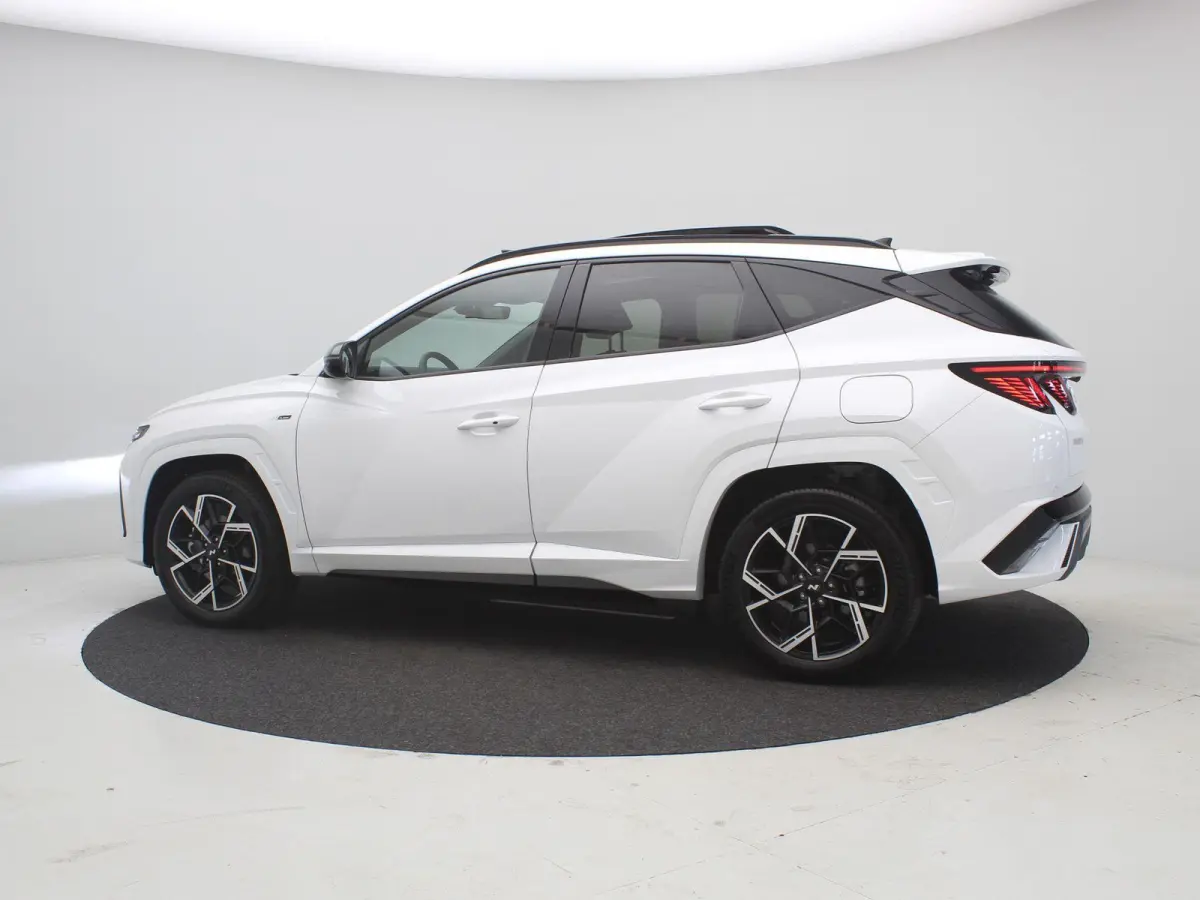1.6 T-GDI PHEV N Line Business Sky / Prijs is rijklaar / GROOT Glazen schuif-kanteldak / Navigatie / Keyless Entry / Snel leverbaar / 5 Jaar fabrieksgarantie /