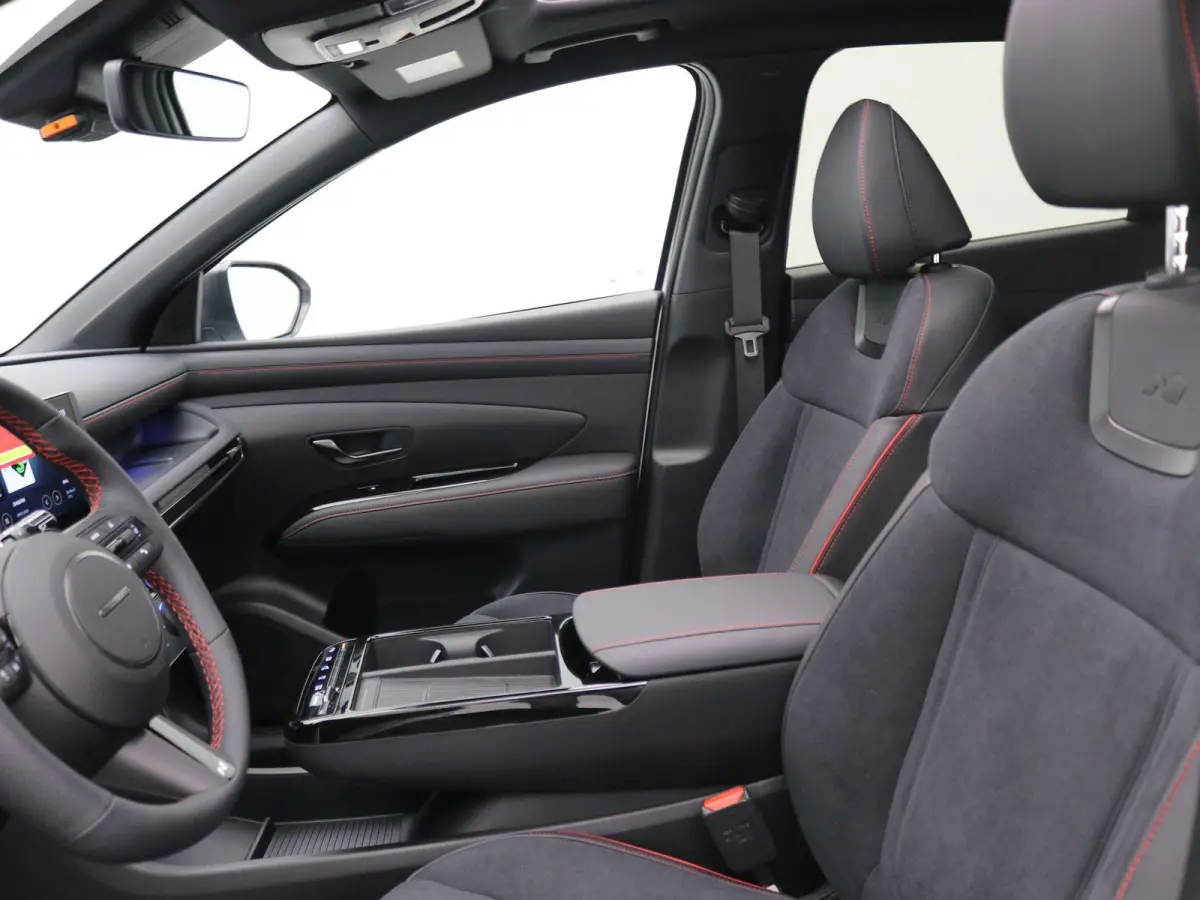1.6 T-GDI PHEV N Line Business Sky / Prijs is rijklaar / GROOT Glazen schuif-kanteldak / Navigatie / Keyless Entry / Snel leverbaar / 5 Jaar fabrieksgarantie /