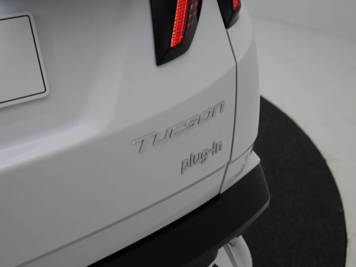 1.6 T-GDI PHEV N Line Business Sky / Prijs is rijklaar / GROOT Glazen schuif-kanteldak / Navigatie / Keyless Entry / Snel leverbaar / 5 Jaar fabrieksgarantie /