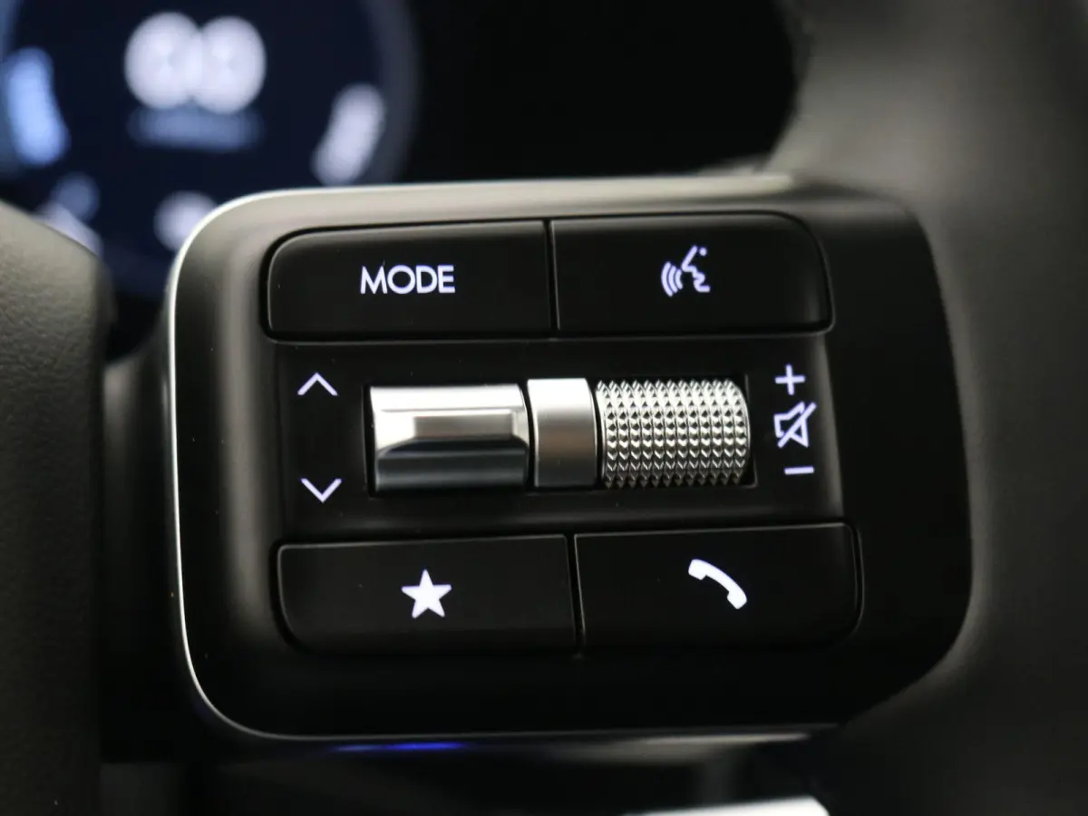 1.6 T-GDI PHEV Comfort Smart 4WD 7p / 7 persoons / Navigatie  / 1010KG Trekgewicht / Keyless Entry & Start&Go / Achteruitrijcamera / Parkeersensoren /  Full Option /