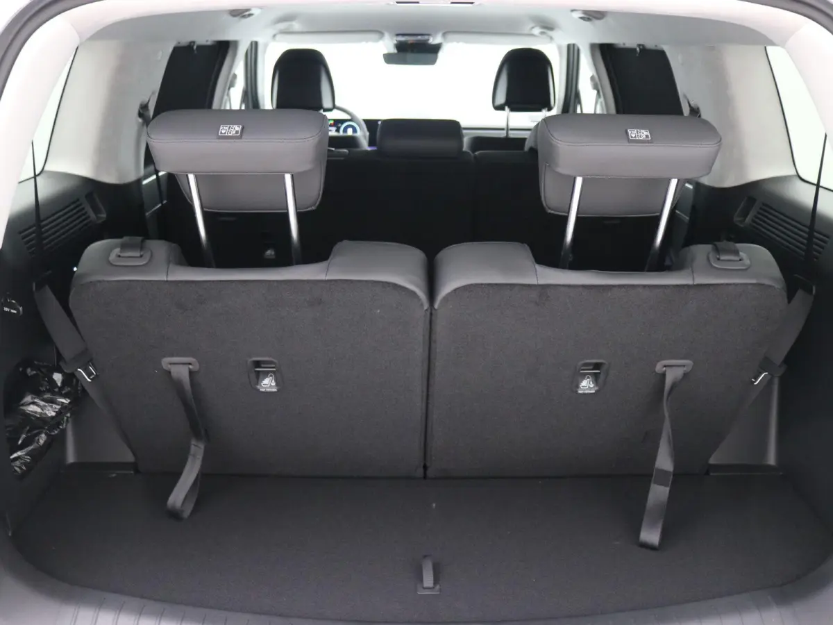 1.6 T-GDI PHEV Comfort Smart 4WD 7p / 7 persoons / Navigatie  / 1010KG Trekgewicht / Keyless Entry & Start&Go / Achteruitrijcamera / Parkeersensoren /  Full Option /