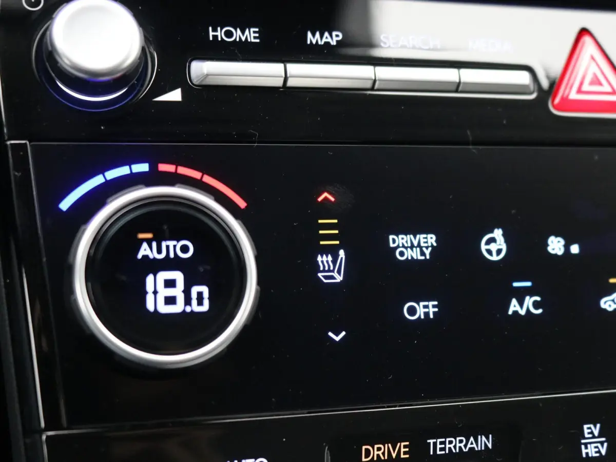 1.6 T-GDI PHEV Comfort Smart 4WD 7p / 7 persoons / Navigatie  / 1010KG Trekgewicht / Keyless Entry & Start&Go / Achteruitrijcamera / Parkeersensoren /  Full Option /