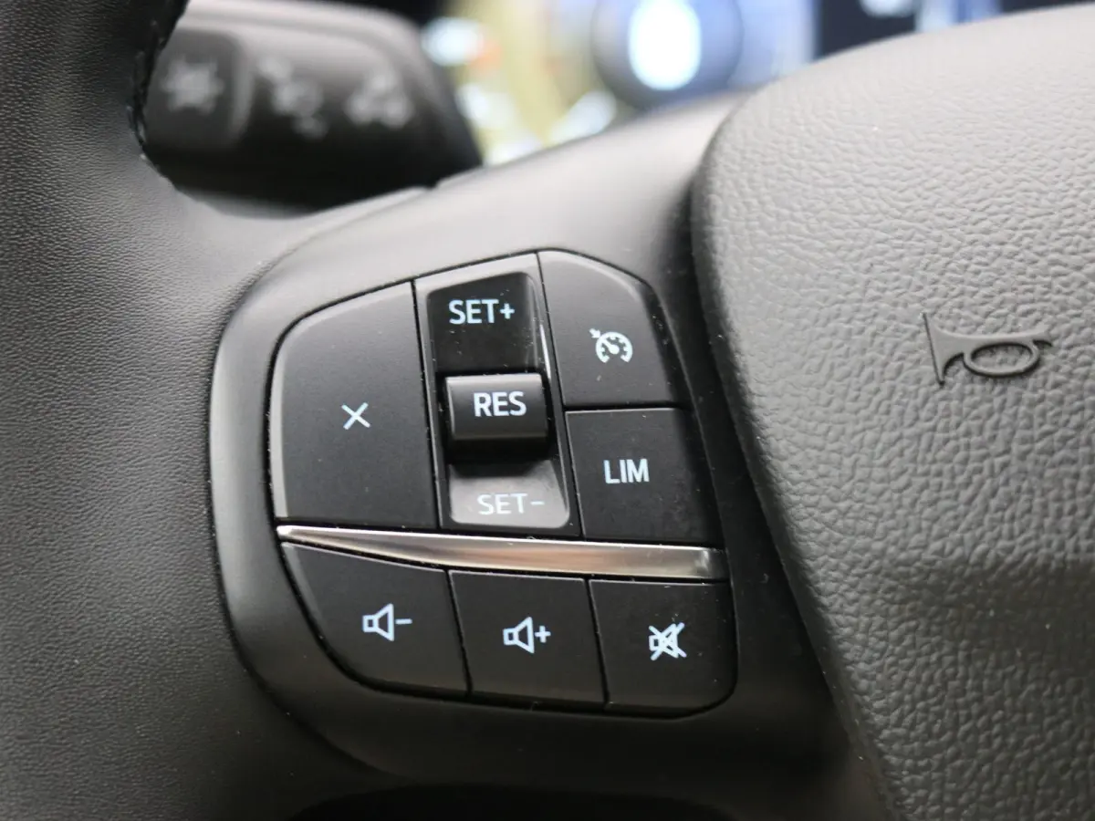 2.5 PHEV Titanium / 1500KG Trekgewicht / Navigatie / Airco Climate Control / 1ste Eigenaar / Dealer onderhouden / NL auto / Cruise Control /