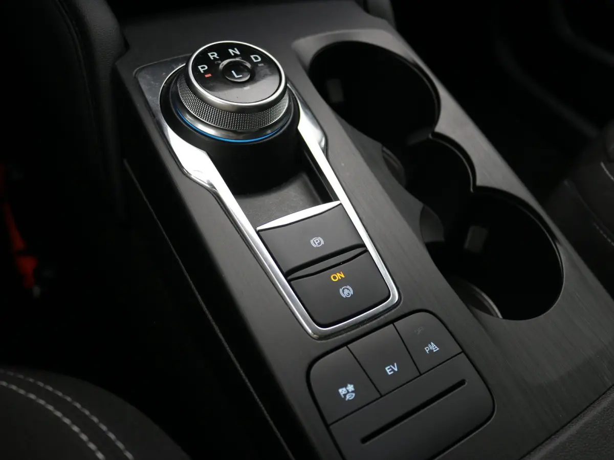 2.5 PHEV Titanium / 1500KG Trekgewicht / Navigatie / Airco Climate Control / 1ste Eigenaar / Dealer onderhouden / NL auto / Cruise Control /