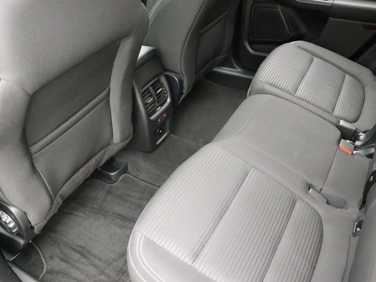 2.5 PHEV Titanium / 1500KG Trekgewicht / Navigatie / Airco Climate Control / 1ste Eigenaar / Dealer onderhouden / NL auto / Cruise Control /