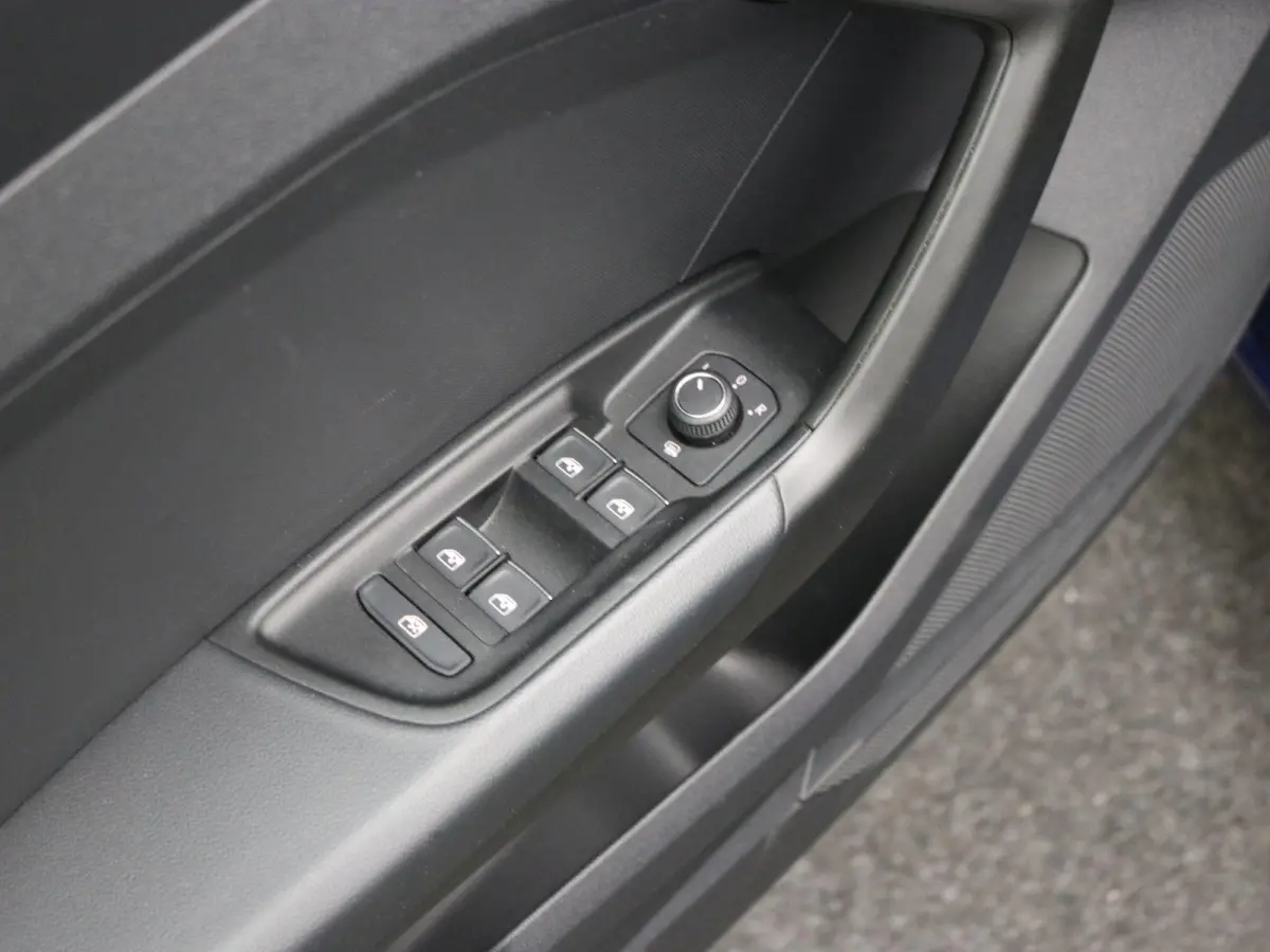 30 TFSI Pro Line / Digitaal Dashboard / Stoelverwarming / Led Verlichting / All Season Banden / Dealeronderhouden / 1ste Eigenaar / | Apple Carplay/Android Auto|telefoonintegratie premium | 