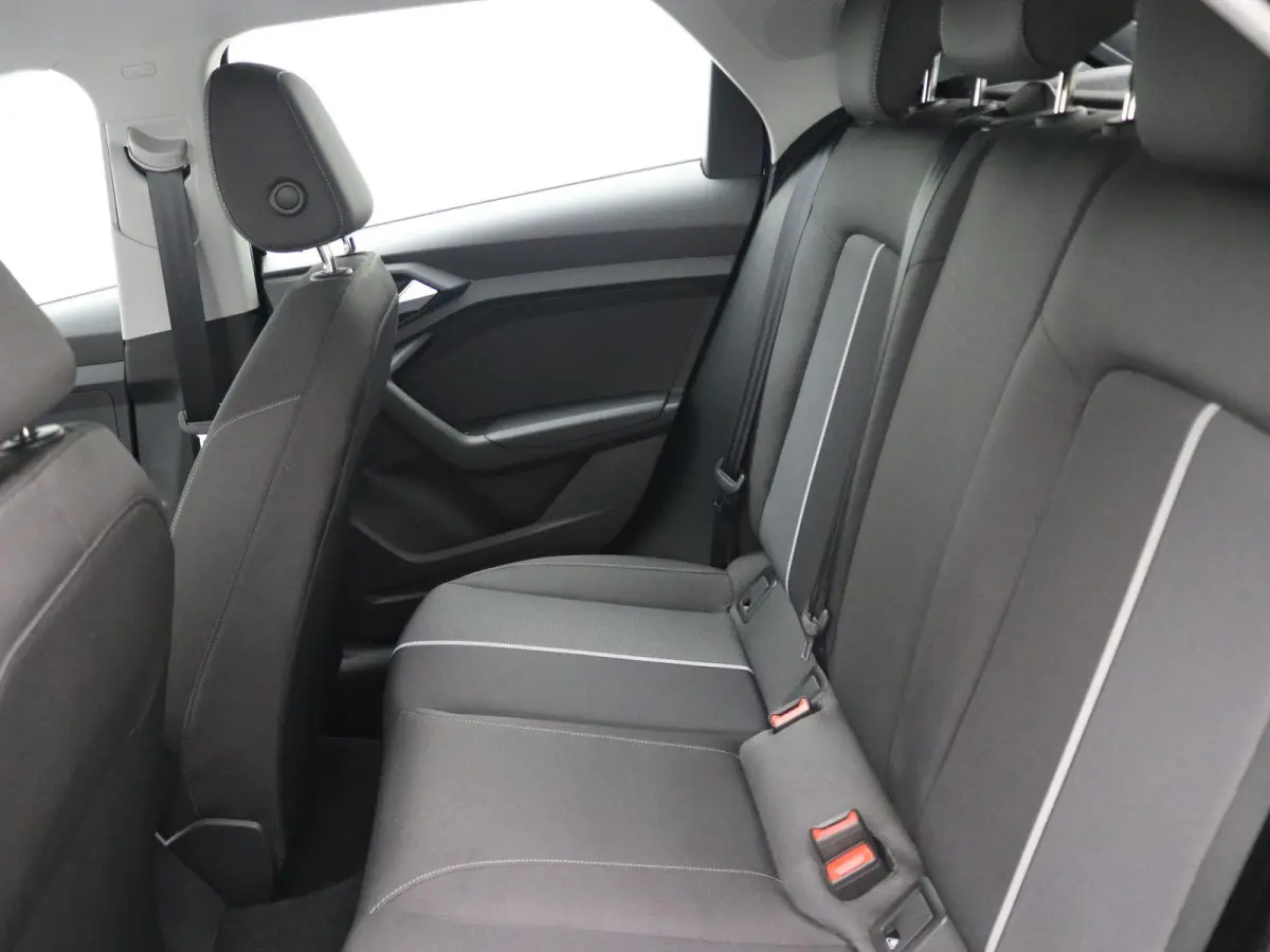 30 TFSI Pro Line / Digitaal Dashboard / Stoelverwarming / Led Verlichting / All Season Banden / Dealeronderhouden / 1ste Eigenaar / | Apple Carplay/Android Auto|telefoonintegratie premium | 