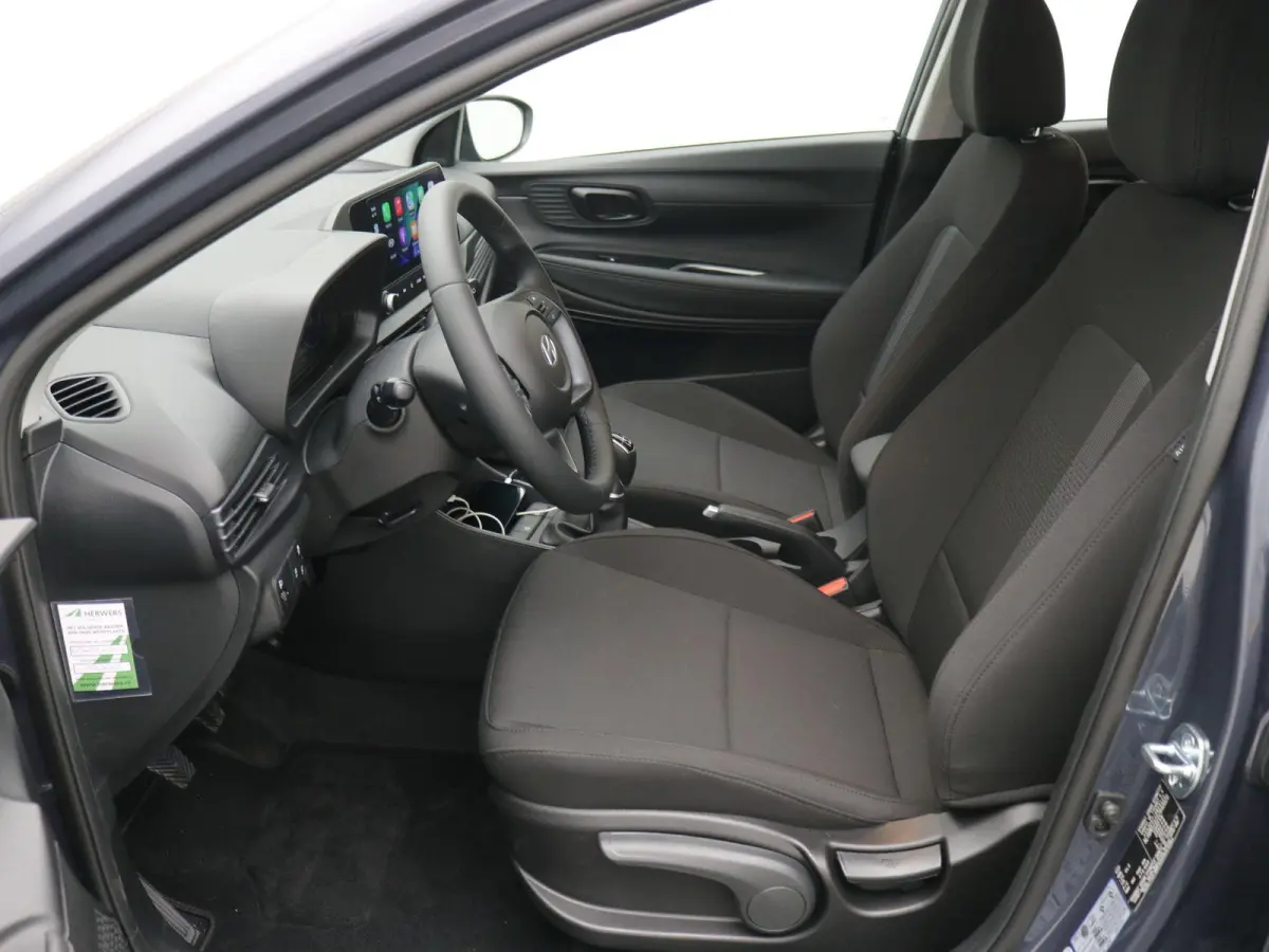 1.0 T-GDI Comfort / Navigatie / Cruise Control / Airco / 16" LMV / Apple CarPlay & Android Auto / Achteruitrijcamera / Parkeersensoren achter /