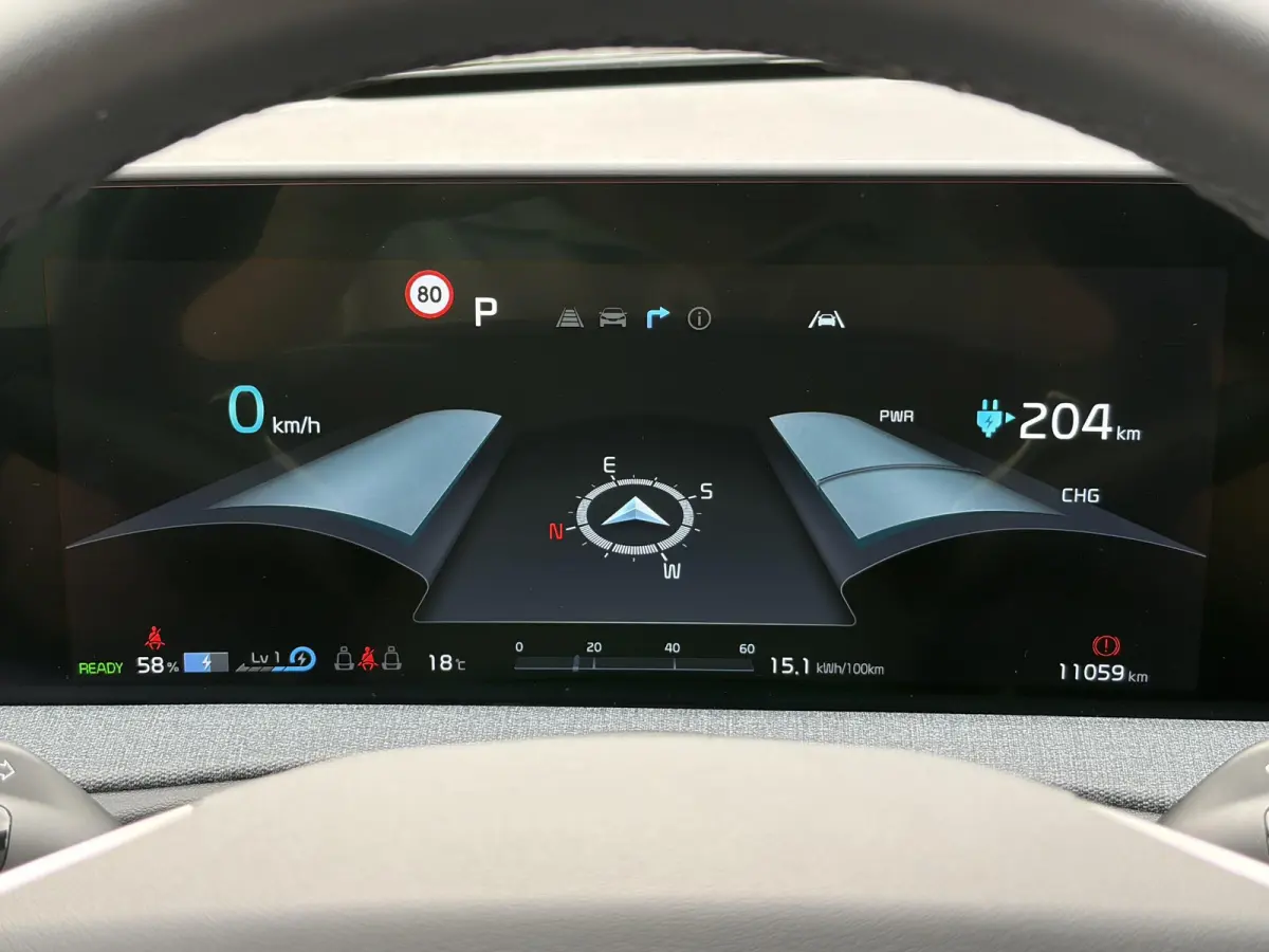 Edition 77.4 kWh/ SOH 100% / Fabrieksgarantie tot 18-06-2032 / 1.600 kg trekgewicht / Android Auto & Apple Carplay / Navigatie / Cruise Control Adaptief / Climate Control / DAB / Draadloze T