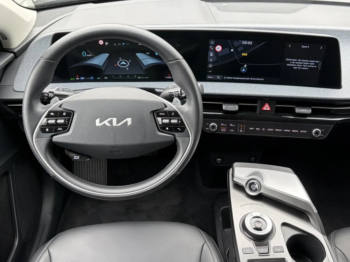 Edition 77.4 kWh/ SOH 100% / Fabrieksgarantie tot 18-06-2032 / 1.600 kg trekgewicht / Android Auto & Apple Carplay / Navigatie / Cruise Control Adaptief / Climate Control / DAB / Draadloze T