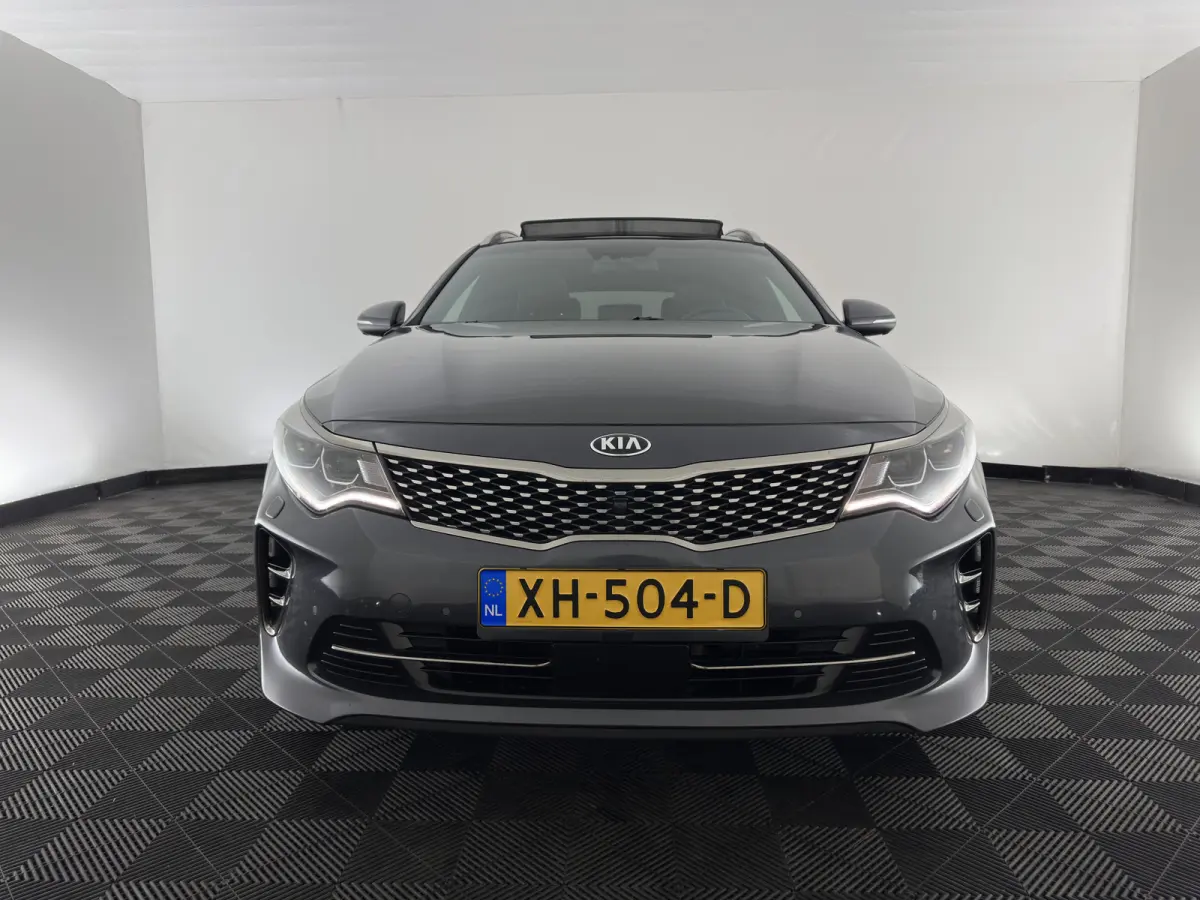 Sportswagon 1.7 CRDi GT-Line (INCL-BTW)  Aut. *PANO | LEATHER | FULL-LED | HARMAN/KARDON-AUDIO  | ADAPTIVE-CRUISE | BLINDSPOT | TOPVIEW | KEYLESS | HEATED-COMFORTSEATS | NAVI-FULLMAP | SHIFT