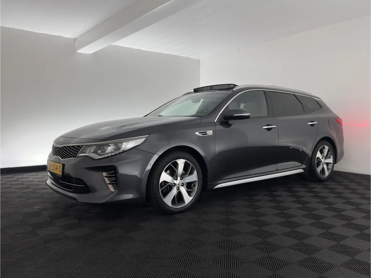 Sportswagon 1.7 CRDi GT-Line (INCL-BTW)  Aut. *PANO | LEATHER | FULL-LED | HARMAN/KARDON-AUDIO  | ADAPTIVE-CRUISE | BLINDSPOT | TOPVIEW | KEYLESS | HEATED-COMFORTSEATS | NAVI-FULLMAP | SHIFT