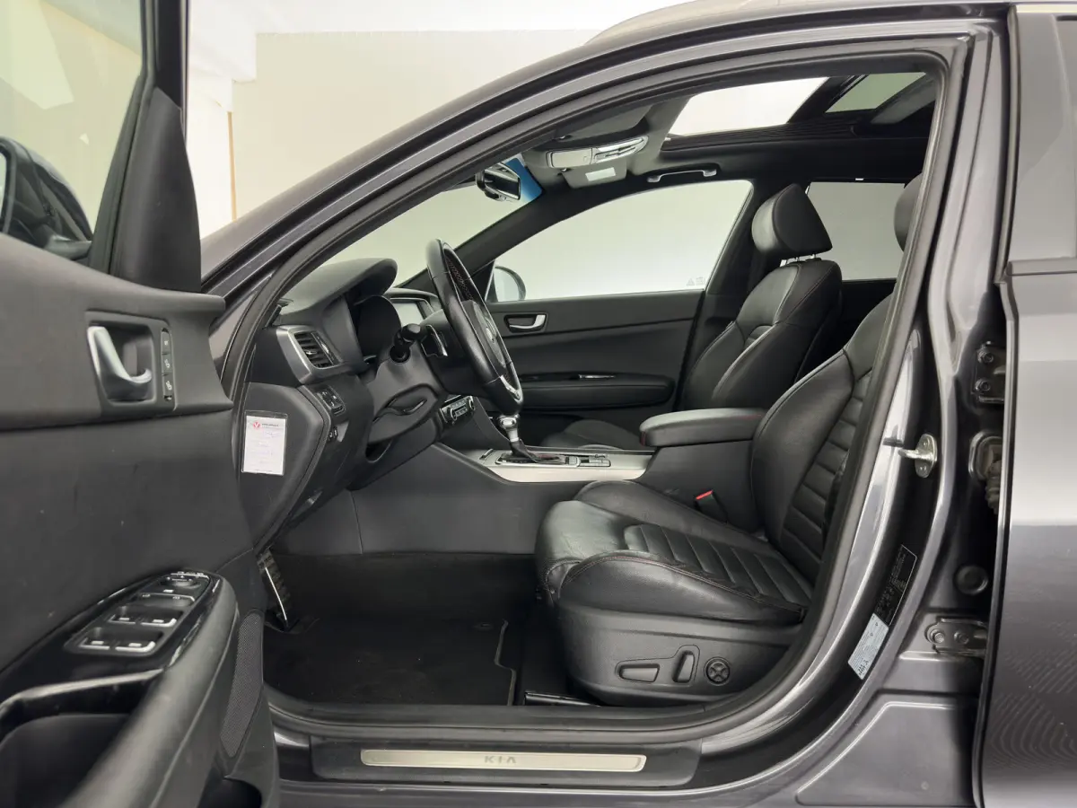 Sportswagon 1.7 CRDi GT-Line (INCL-BTW)  Aut. *PANO | LEATHER | FULL-LED | HARMAN/KARDON-AUDIO  | ADAPTIVE-CRUISE | BLINDSPOT | TOPVIEW | KEYLESS | HEATED-COMFORTSEATS | NAVI-FULLMAP | SHIFT