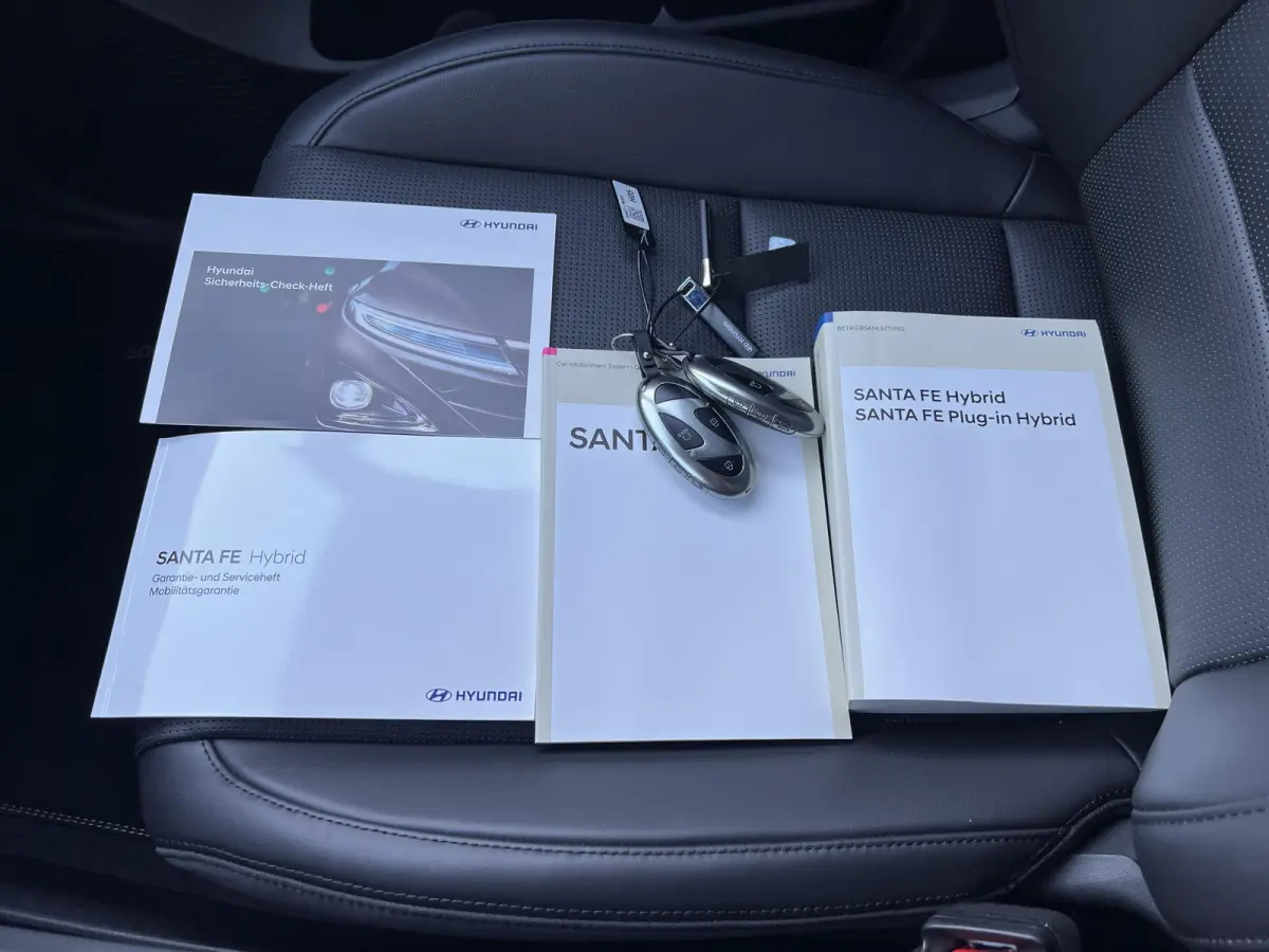 1.6 T-GDI PHEV Premium 4WD / Fabrieksgarantie tot 12-2029 / Dealer onderhouden / Afneembare Trekhaak / HUD / EAER 54 km / Camera 360° / Stoelventilatie / Stuur-, stoel- & achterbankverwarmi