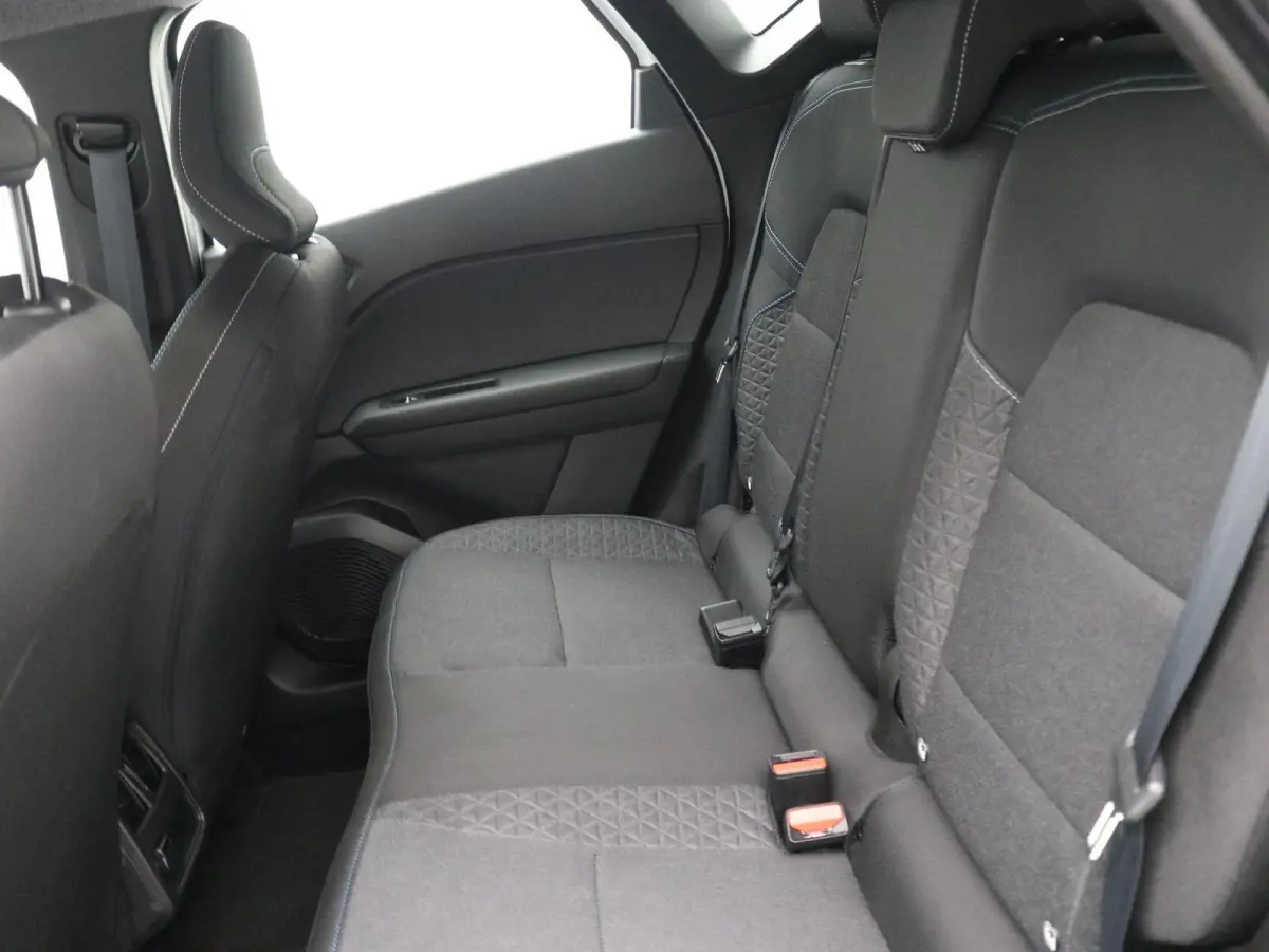 e 1.3 Mild Hybride 160 Business | Achteruitrijcamera | Apple Carplay/Android Auto | DAB ontvanger