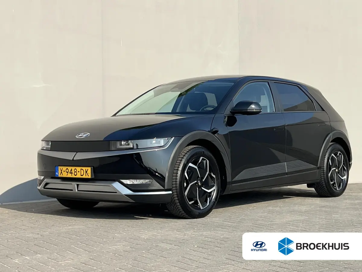 Style 58 kWh / Fabrieksgarantie tot 10-2028 / Accu SoH 100 % / CCS snel laden / WLTP 384 km stad 587 km / Navigatie / Apple Carplay Android / Adapt. CC / 19"LM wielen & All Season banden /