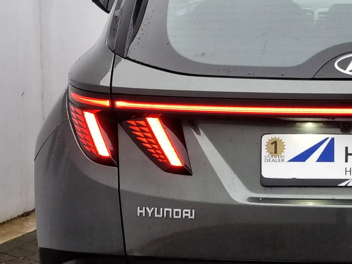 1.6 T-GDI PHEV I-Motion 4WD Automaat / 265pk / 1350KG Trekgewicht / Navigatie via Android Auto/Apple Carplay / Camera/ Cruise Control Adaptief / Premium Velgen