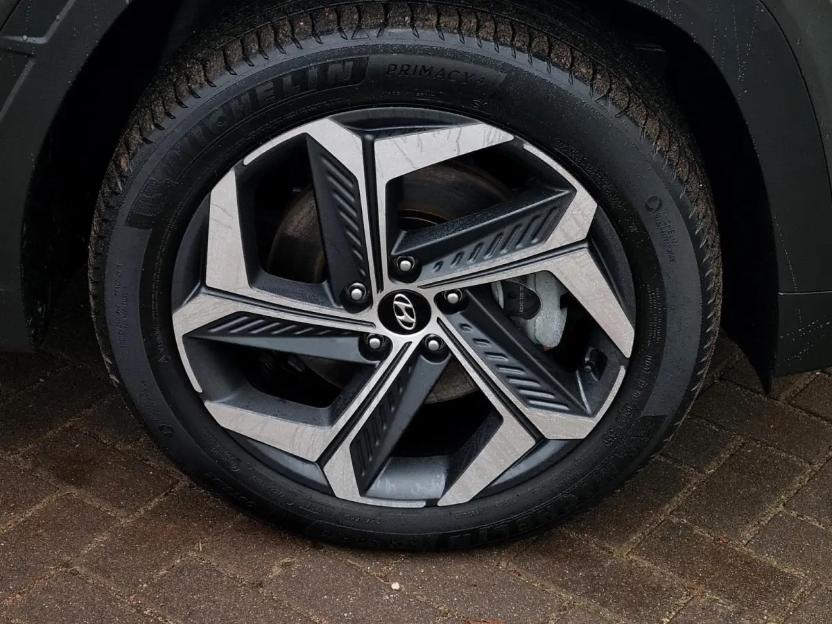 1.6 T-GDI PHEV I-Motion 4WD Automaat / 265pk / 1350KG Trekgewicht / Navigatie via Android Auto/Apple Carplay / Camera/ Cruise Control Adaptief / Premium Velgen