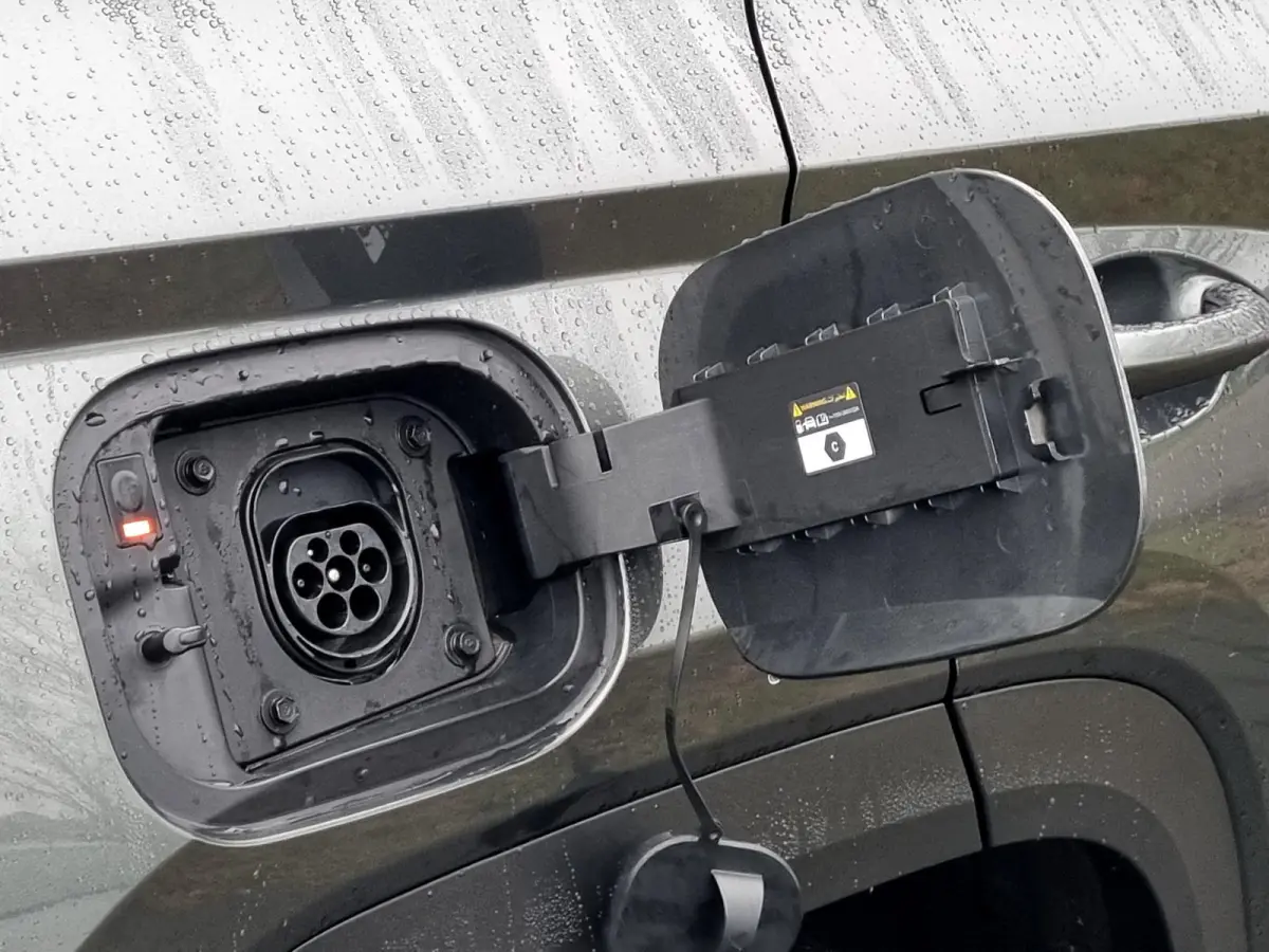1.6 T-GDI PHEV I-Motion 4WD Automaat / 265pk / 1350KG Trekgewicht / Navigatie via Android Auto/Apple Carplay / Camera/ Cruise Control Adaptief / Premium Velgen