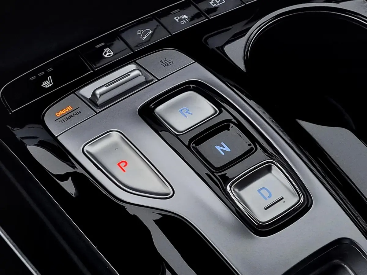 1.6 T-GDI PHEV I-Motion 4WD Automaat / 265pk / 1350KG Trekgewicht / Navigatie via Android Auto/Apple Carplay / Camera/ Cruise Control Adaptief / Premium Velgen