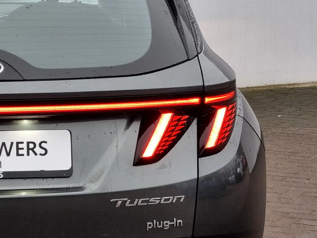 1.6 T-GDI PHEV I-Motion 4WD Automaat / 265pk / 1350KG Trekgewicht / Navigatie via Android Auto/Apple Carplay / Camera/ Cruise Control Adaptief / Premium Velgen