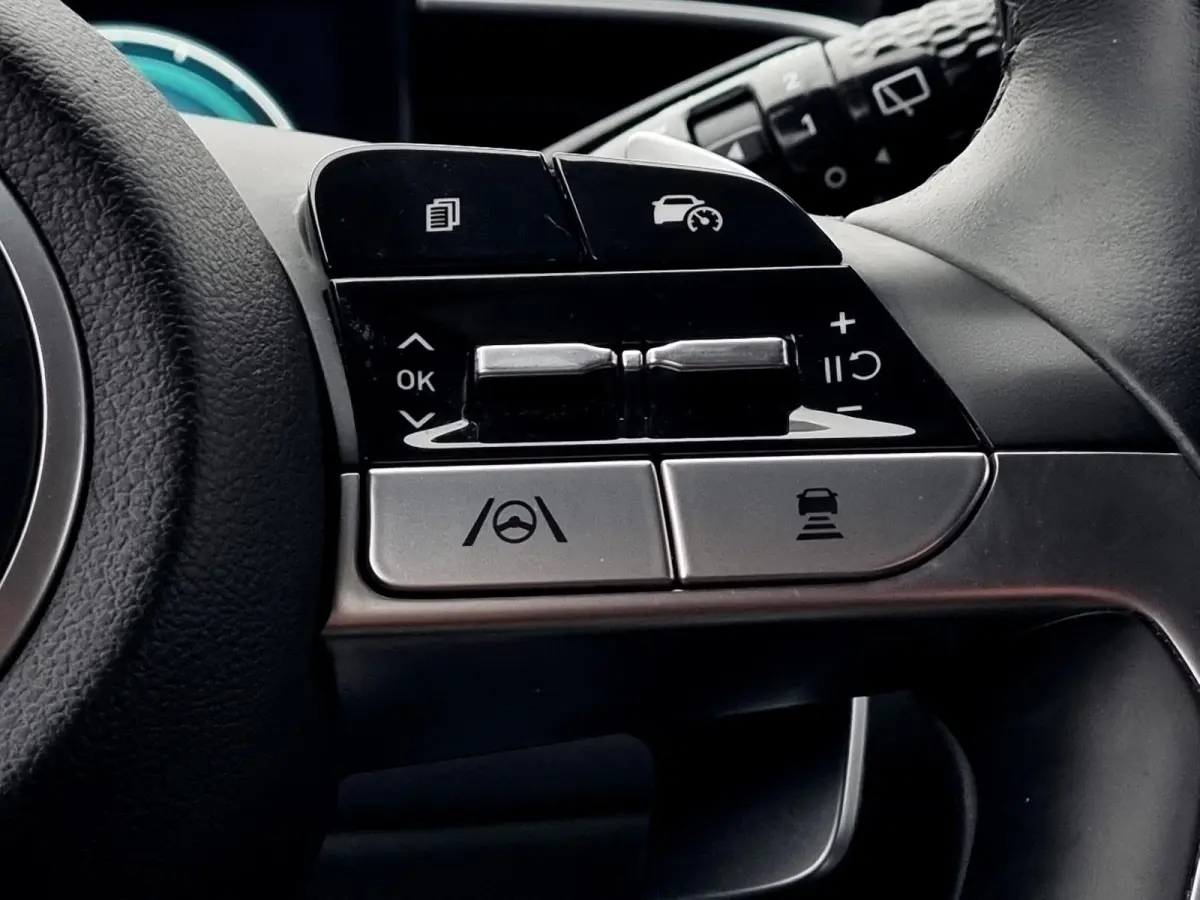 1.6 T-GDI PHEV I-Motion 4WD Automaat / 265pk / 1350KG Trekgewicht / Navigatie via Android Auto/Apple Carplay / Camera/ Cruise Control Adaptief / Premium Velgen