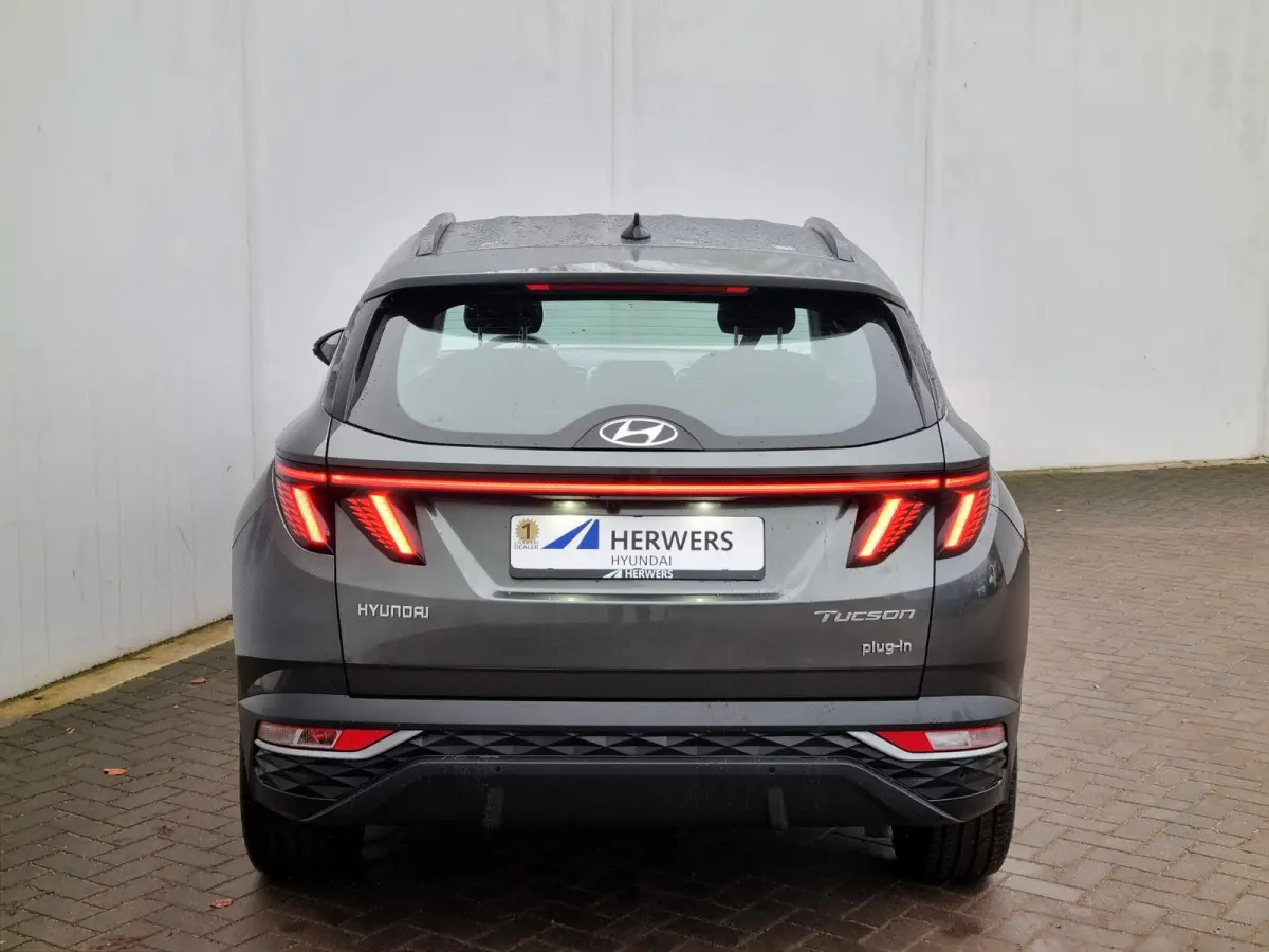 1.6 T-GDI PHEV I-Motion 4WD Automaat / 265pk / 1350KG Trekgewicht / Navigatie via Android Auto/Apple Carplay / Camera/ Cruise Control Adaptief / Premium Velgen