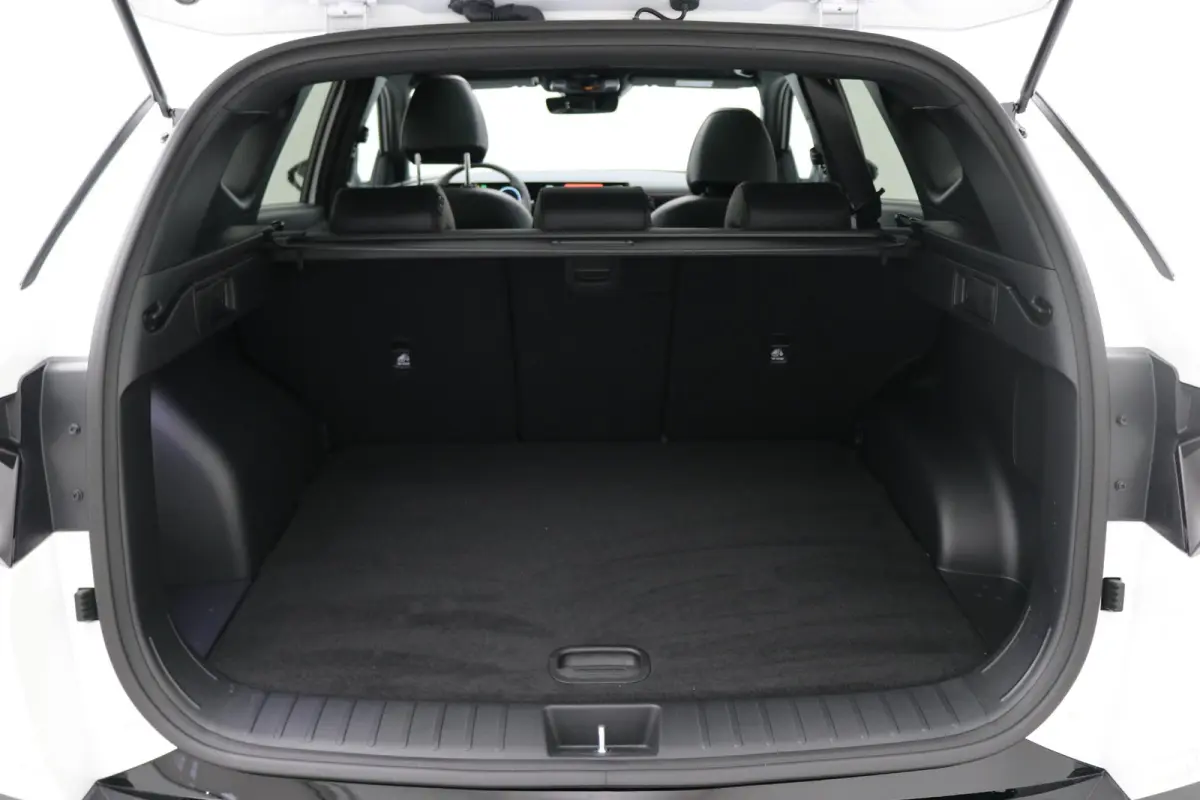 1.6 T-GDI PHEV N Line Business / Prijs is rijklaar / Adaptieve Cruise Control / Navigatie / Keyless Entry / Snel leverbaar / 5 Jaar fabrieksgarantie /