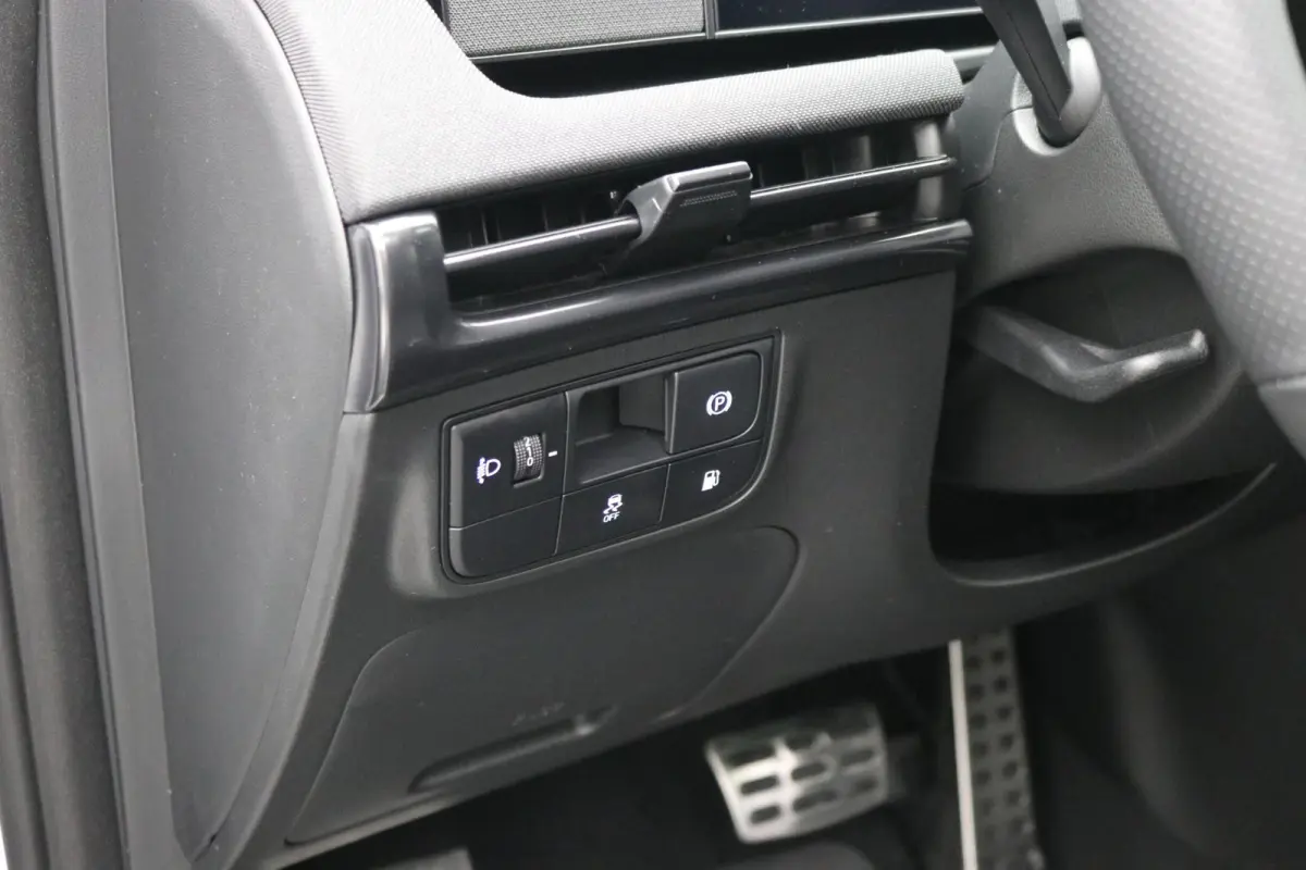 1.6 T-GDI PHEV N Line Business / Prijs is rijklaar / Adaptieve Cruise Control / Navigatie / Keyless Entry / Snel leverbaar / 5 Jaar fabrieksgarantie /