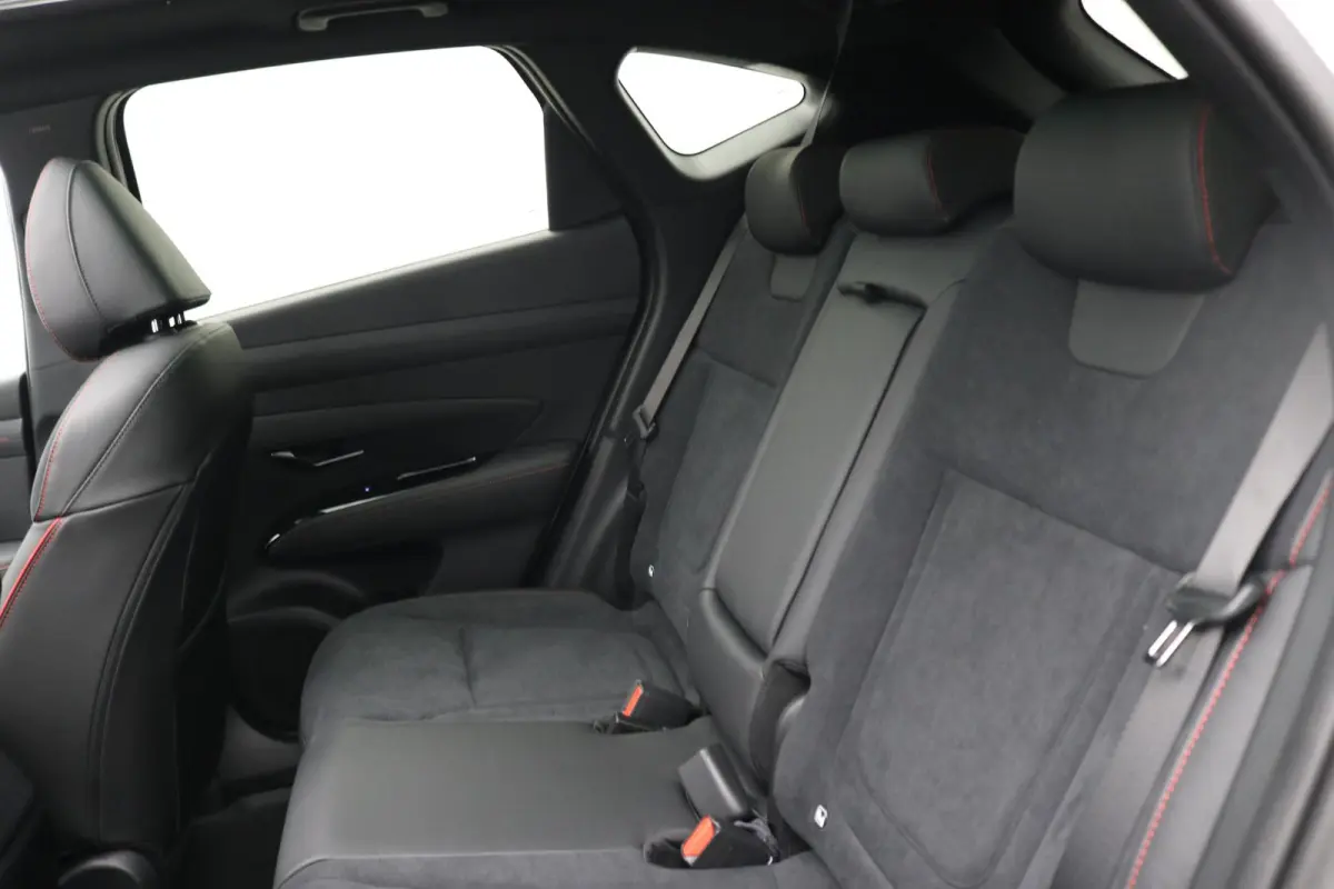 1.6 T-GDI PHEV N Line Business / Prijs is rijklaar / Adaptieve Cruise Control / Navigatie / Keyless Entry / Snel leverbaar / 5 Jaar fabrieksgarantie /