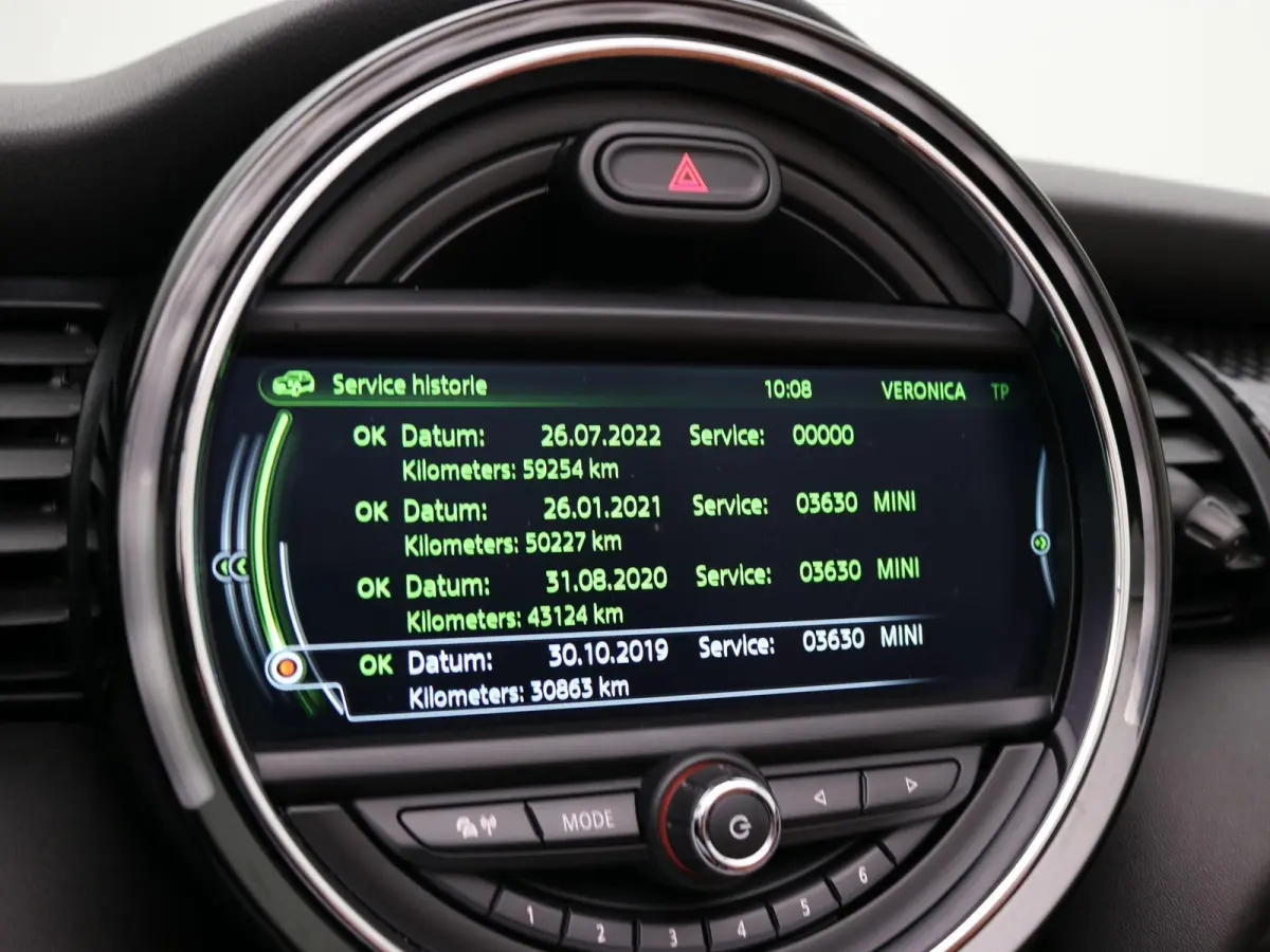 2.0 S Chili Serious Business / Navigatie / Parkeersensoren voor en achter / Historie digitaal aanwezig / Stoelverwarming voor / Airco Climat Control / LMV / Elektrisch Cabriodak / Lederen be