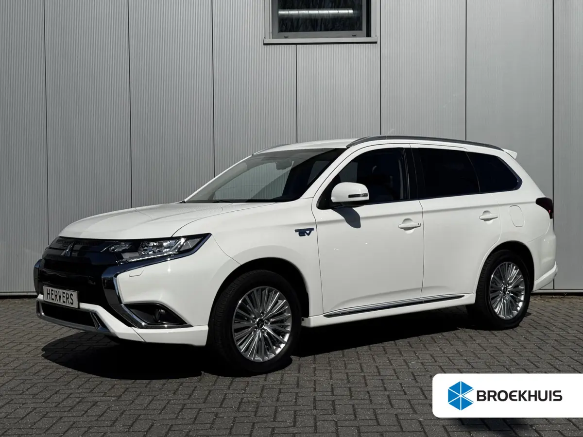 2.4 PHEV Intense+ / Trekhaak Afneembaar / Trekgewicht 1.500 KG / Stoelverwarming / Achteruitrijcamera / Navigatie / Apple CarPlay & Android Auto / Stoel verwarming voor / SoH 73% /