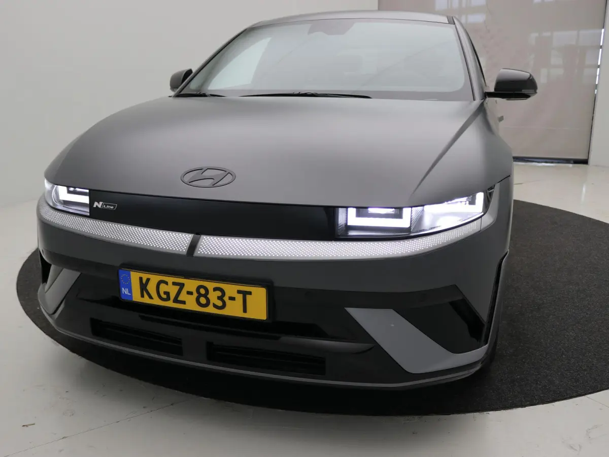 N Line Business 84 kWh / SoH 100% / Trekhaak / 20" LMV / Flush doorhendels / Warmtepomp / Keyless / Elektrisch verstelbare voorstoelen / Stoelverwarming voor & achter / Stuurwiel verwarming 