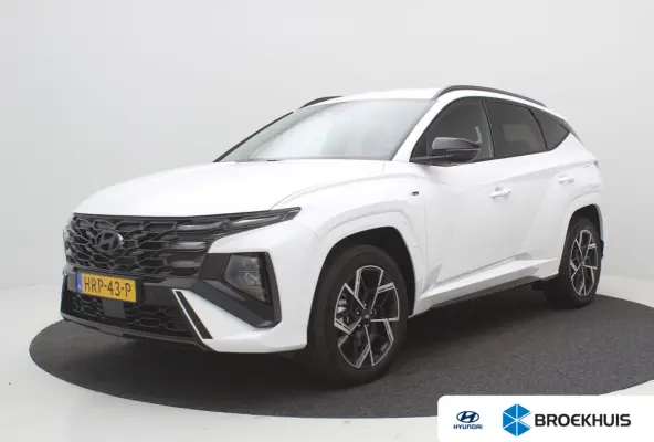 1.6 T-GDI PHEV N Line Edition / Navigatie / Leer-Alcantara bekleding met rode stiksel / 19" LMV / Stoelverwarming voor / LED verlichting /