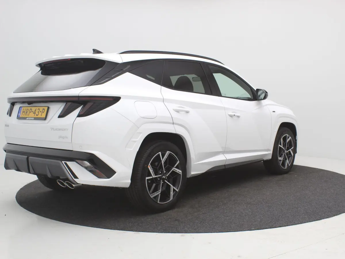 1.6 T-GDI PHEV N Line Edition / Navigatie / Leer-Alcantara bekleding met rode stiksel / 19" LMV / Stoelverwarming voor / LED verlichting /