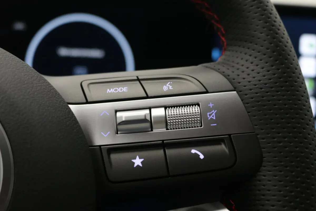 N Line Business 64.8 kWh / Navigatie / Cruise Control Adaptief / Airco Automatisch / 18" LMV / Warmtepomp / 3-Fase /