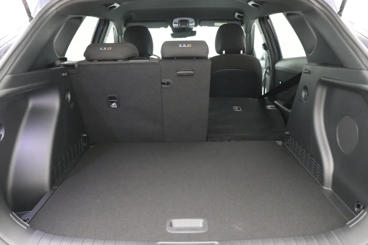 N Line Business 64.8 kWh / Navigatie / Cruise Control Adaptief / Airco Automatisch / 18" LMV / Warmtepomp / 3-Fase /