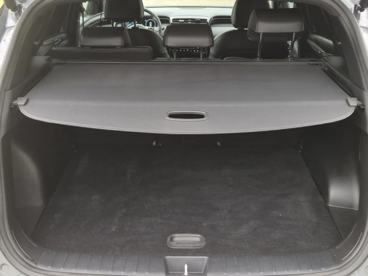 1.6 T-GDI HEV N Line Sky / Dealer onderhouden / Fabrieksgarantie tot 03-2027 / Trekhaak afneembaar / Panorama schuifdak / Trekgewicht 1650 kg / Navigatie / Apple Carplay Android / Elektrisch