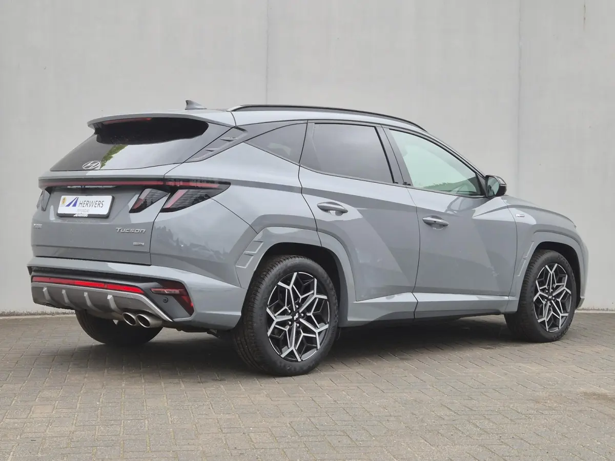 1.6 T-GDI HEV N Line Sky / Dealer onderhouden / Fabrieksgarantie tot 03-2027 / Trekhaak afneembaar / Panorama schuifdak / Trekgewicht 1650 kg / Navigatie / Apple Carplay Android / Elektrisch