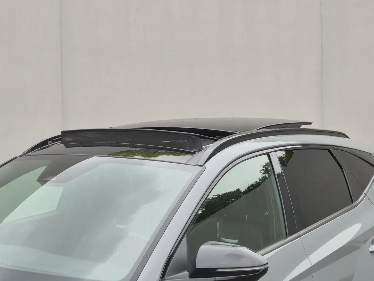 1.6 T-GDI HEV N Line Sky / Dealer onderhouden / Fabrieksgarantie tot 03-2027 / Trekhaak afneembaar / Panorama schuifdak / Trekgewicht 1650 kg / Navigatie / Apple Carplay Android / Elektrisch