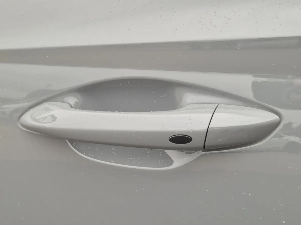1.6 T-GDI HEV N Line Sky / Dealer onderhouden / Fabrieksgarantie tot 03-2027 / Trekhaak afneembaar / Panorama schuifdak / Trekgewicht 1650 kg / Navigatie / Apple Carplay Android / Elektrisch