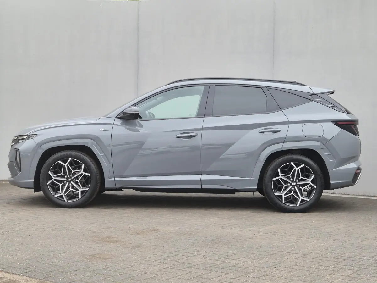 1.6 T-GDI HEV N Line Sky / Dealer onderhouden / Fabrieksgarantie tot 03-2027 / Trekhaak afneembaar / Panorama schuifdak / Trekgewicht 1650 kg / Navigatie / Apple Carplay Android / Elektrisch