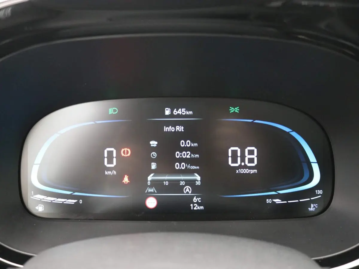 1.0 Comfort Smart / Navigatie / Cruise Control / Airco / LED dagrijverlichting / Achteruitrijcamera / Parkeersensoren achter / Fabrieksgarantie t/m 25-01-2030 /