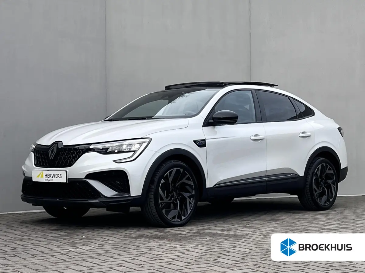 1.6 E-Tech full hybrid 145 esprit Alpine /   Dealer o.h / Elektrische stoelen / Panorama dak / Stuur- en stoelverwarming / Camera / 19" LM wielen /