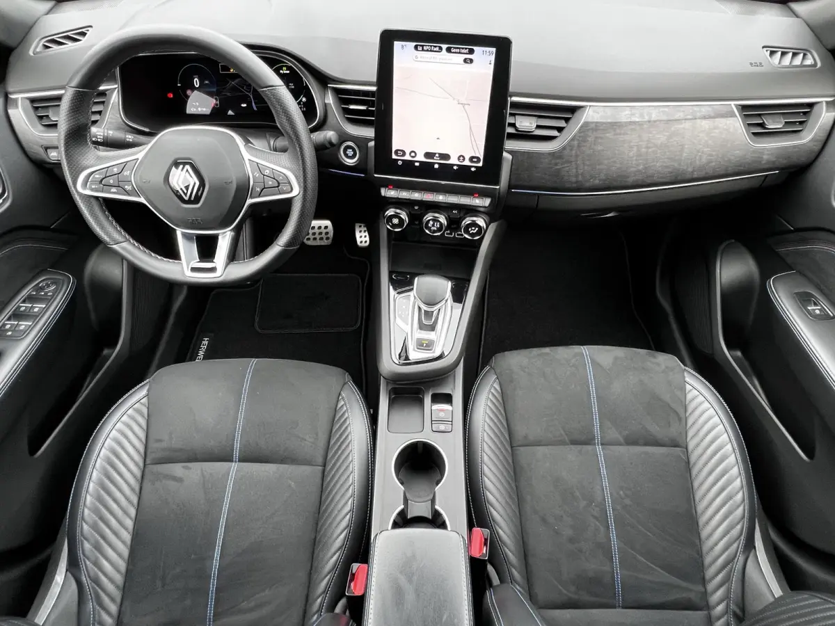 1.6 E-Tech full hybrid 145 esprit Alpine /   Dealer o.h / Elektrische stoelen / Panorama dak / Stuur- en stoelverwarming / Camera / 19" LM wielen /