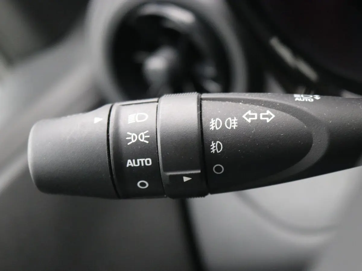 1.0 Comfort Smart 5-zits Automaat/ Navigatie / Airco / Cruise Control / Achteruitrijcamera / NL Auto / Apple CarPlay & Android Auto / LMV / / Navigatie / Airco / Cruise Control / Achteruitri