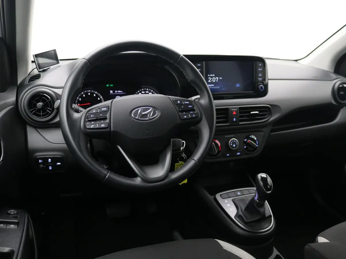 1.0 Comfort Smart 5-zits Automaat/ Navigatie / Airco / Cruise Control / Achteruitrijcamera / NL Auto / Apple CarPlay & Android Auto / LMV / / Navigatie / Airco / Cruise Control / Achteruitri